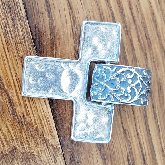 Silpada Sterling Silver Filagree Cross Pendant - Picture 2 of 6